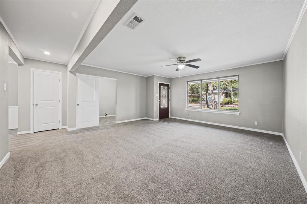 6404 Ravenswood Drive - Photo 4