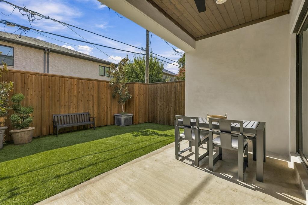 5520 Martel Avenue - Photo 32