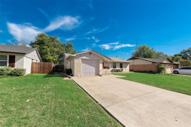 308 N Cottonwood Drive