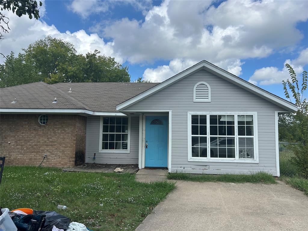2502 Paul Street - Photo 1