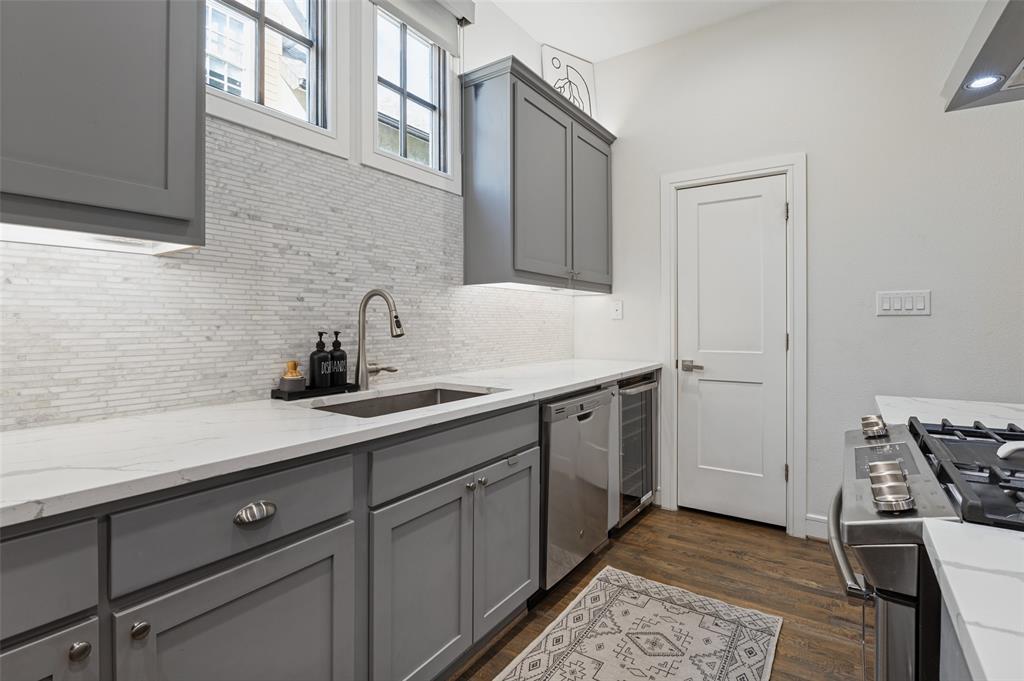 5073 Gaston Avenue - Photo 10