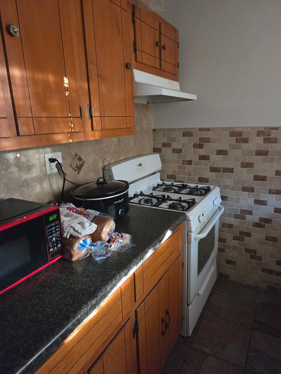 2129 Saturn Road - Photo 3