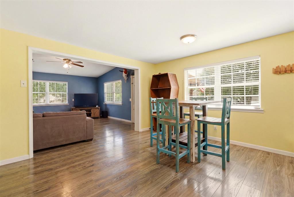 620 Hilltop Circle - Photo 2