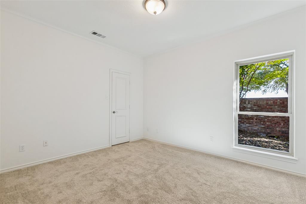 7421 Hiddencreek Drive - Photo 18