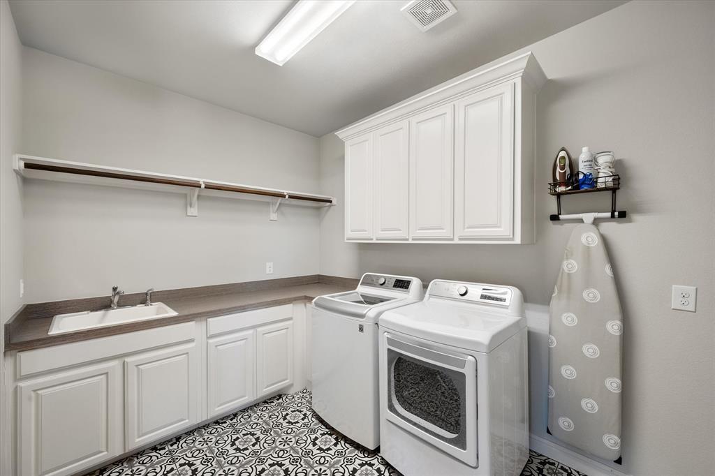 104 Estancia Court - Photo 29