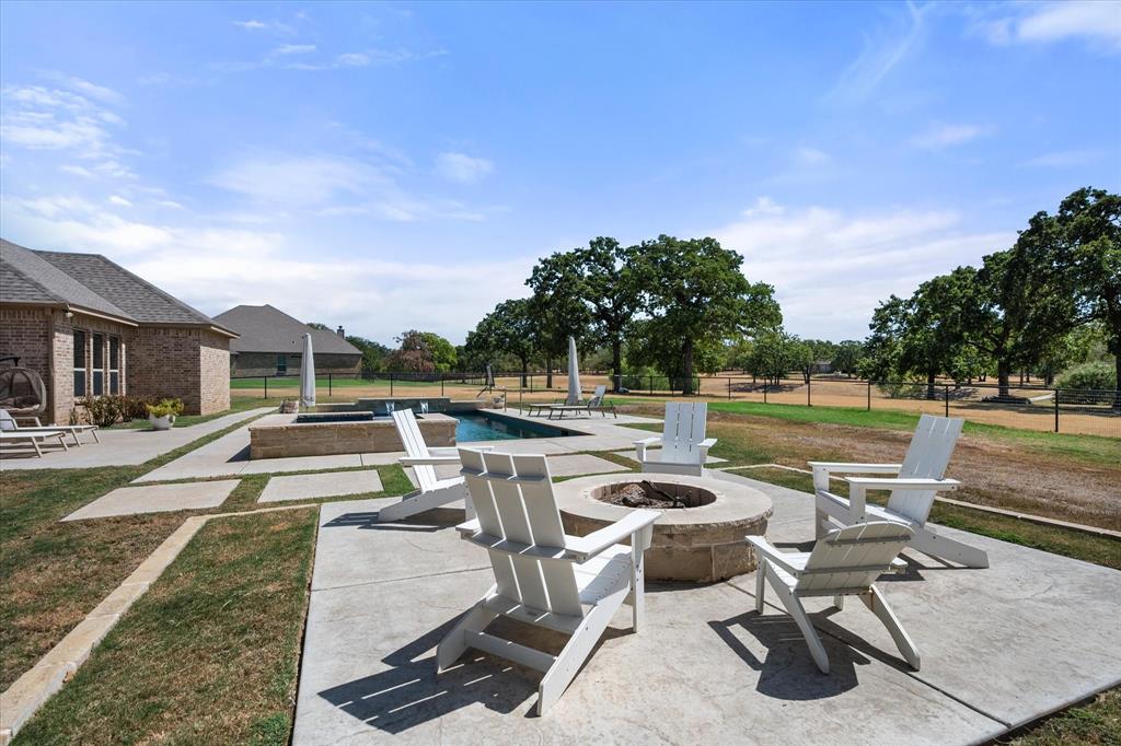 104 Estancia Court - Photo 33