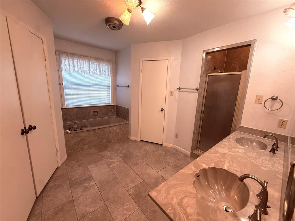 2613 County Road 4760 - Photo 17