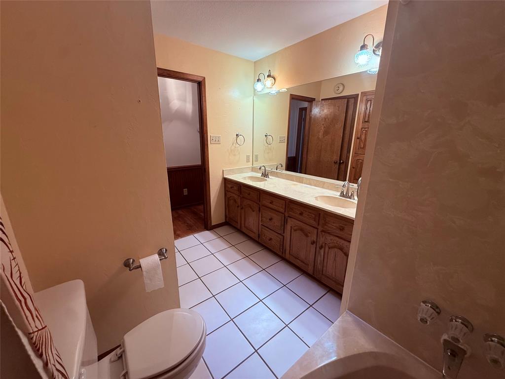 2613 County Road 4760 - Photo 19