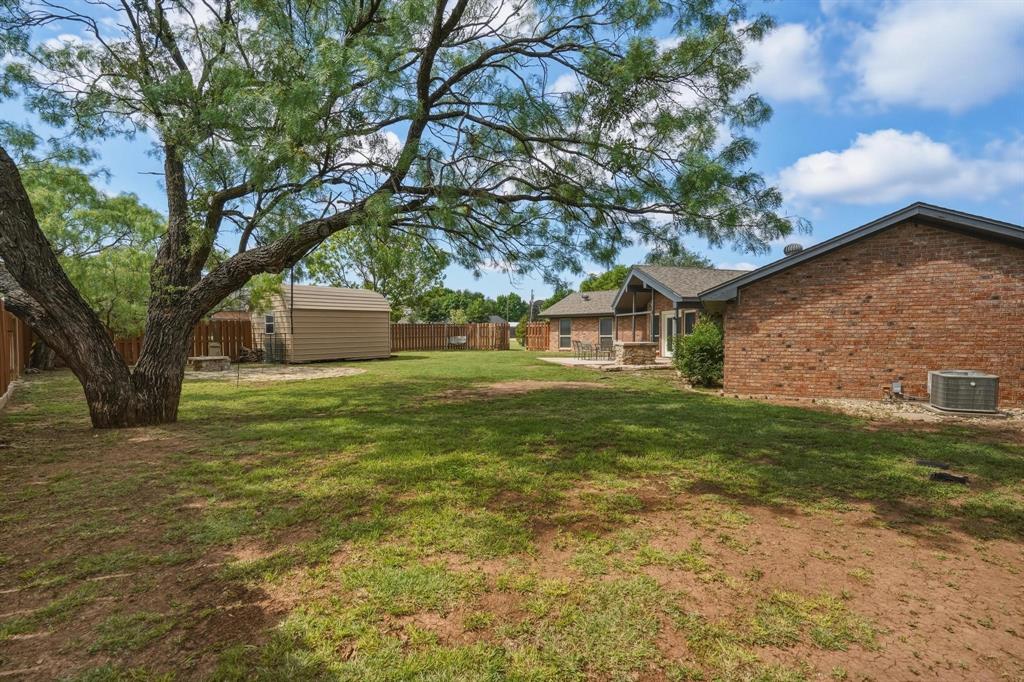 1501 Edgewater Road - Photo 30