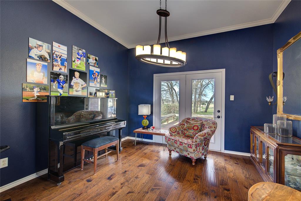 1079 Country Club Road - Photo 19