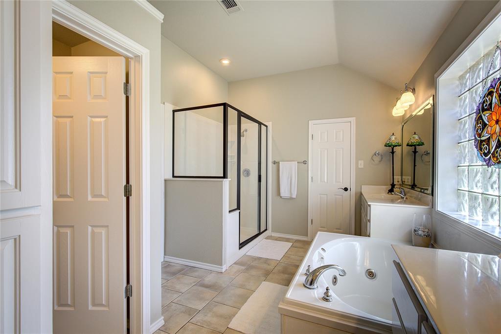 1079 Country Club Road - Photo 29