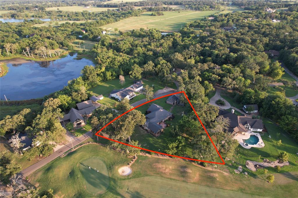 1079 Country Club Road - Photo 8