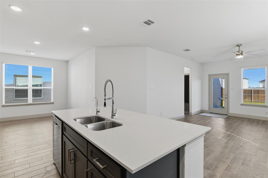 3125 Lucia Way - Photo 10