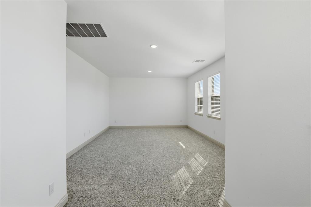 3125 Lucia Way - Photo 19
