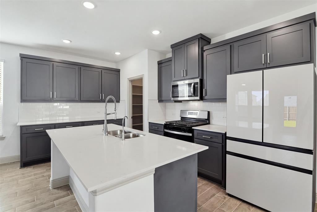 3125 Lucia Way - Photo 9