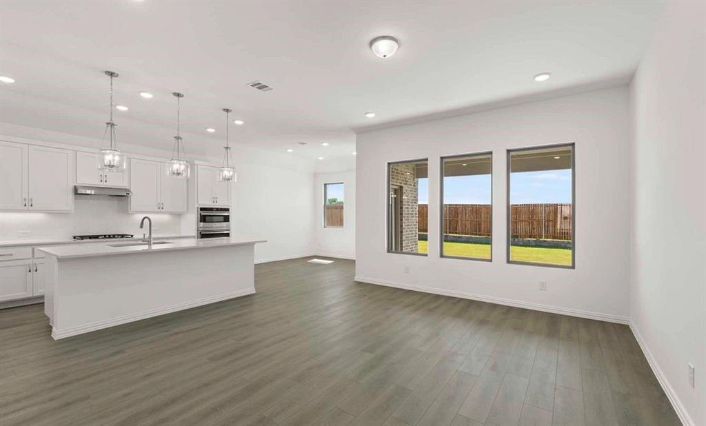 705 Columbus Circle - Photo 12