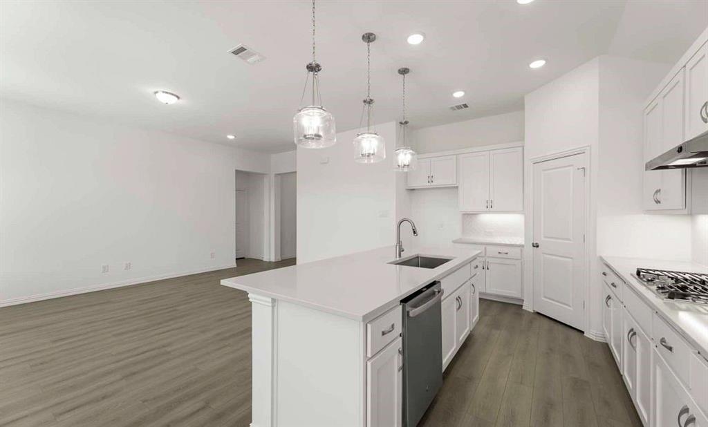 705 Columbus Circle - Photo 15