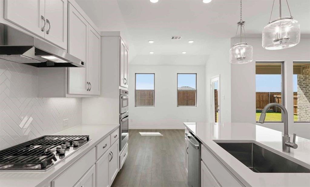705 Columbus Circle - Photo 16