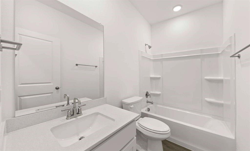 705 Columbus Circle - Photo 7