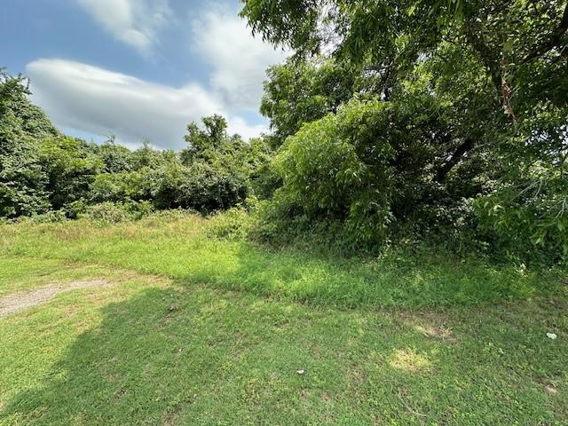 1633 Rockview Drive - Photo 2