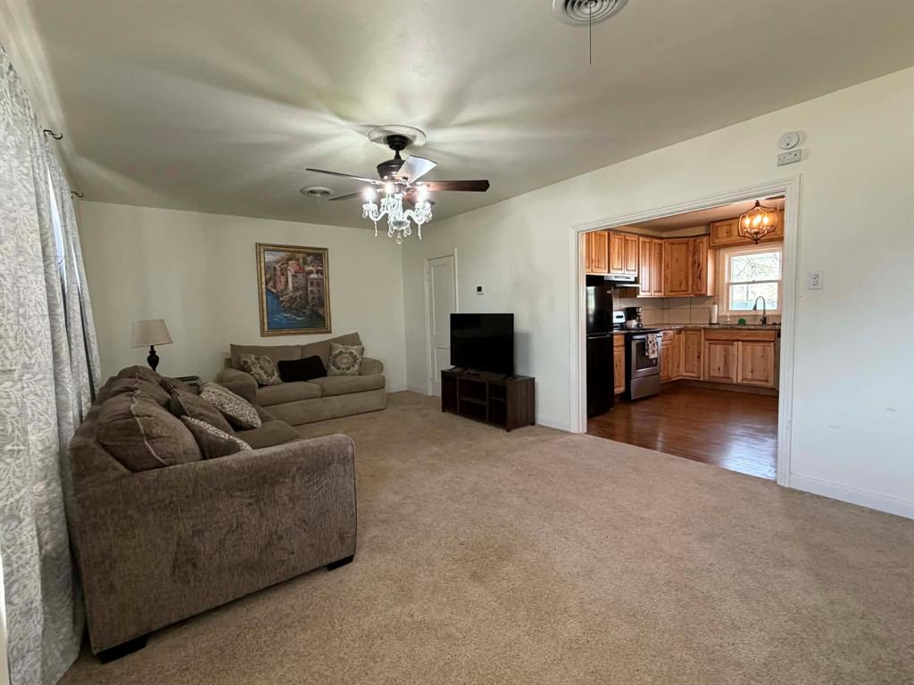 410 W Reiman Street - Photo 5