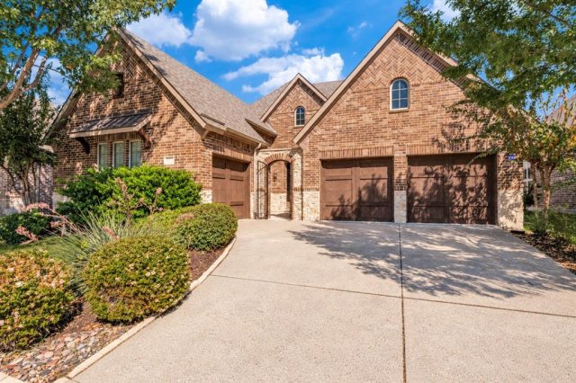 3213 Balmerino Lane