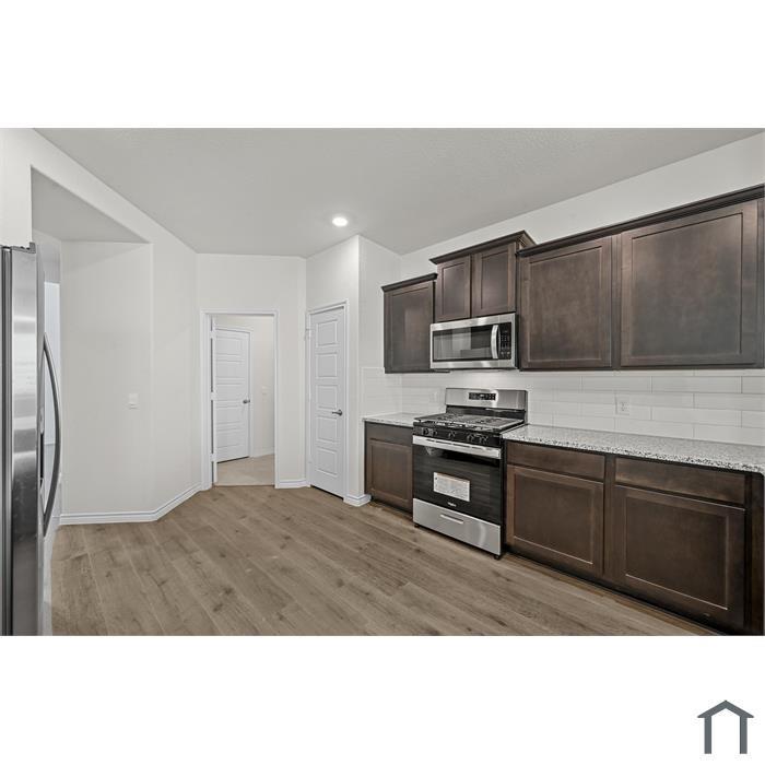 7420 Alfriston Place - Photo 7