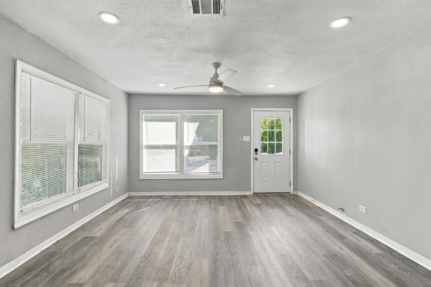 1619 Baylor Avenue - Photo 5