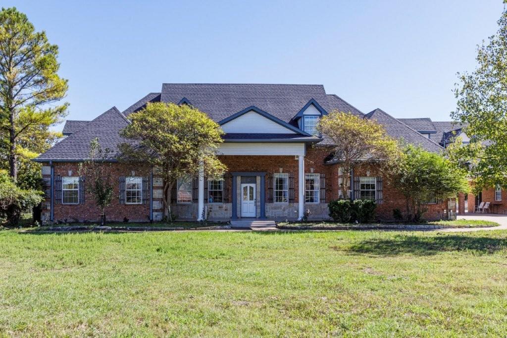5259 County Road 4098 - Photo 3
