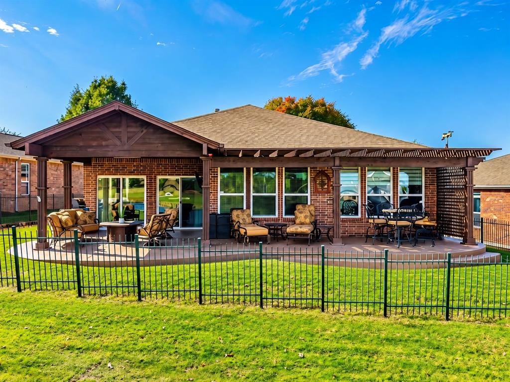 1880 Overwood Drive - Photo 4
