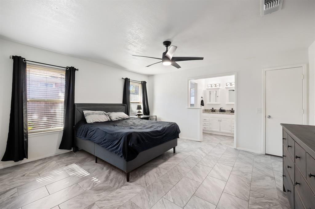 726 Danvers Lane - Photo 10