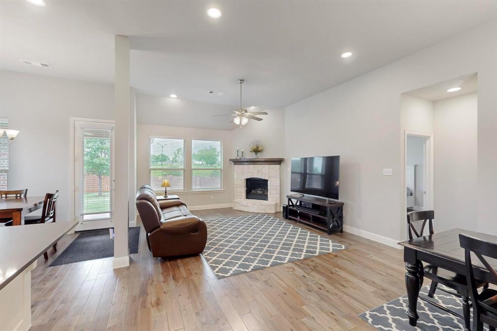 3201 Hickory Bend Trail - Photo 2