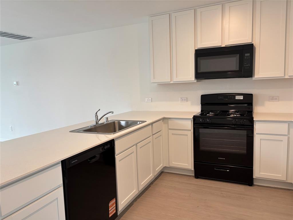 523 Kinglet Lane - Photo 7