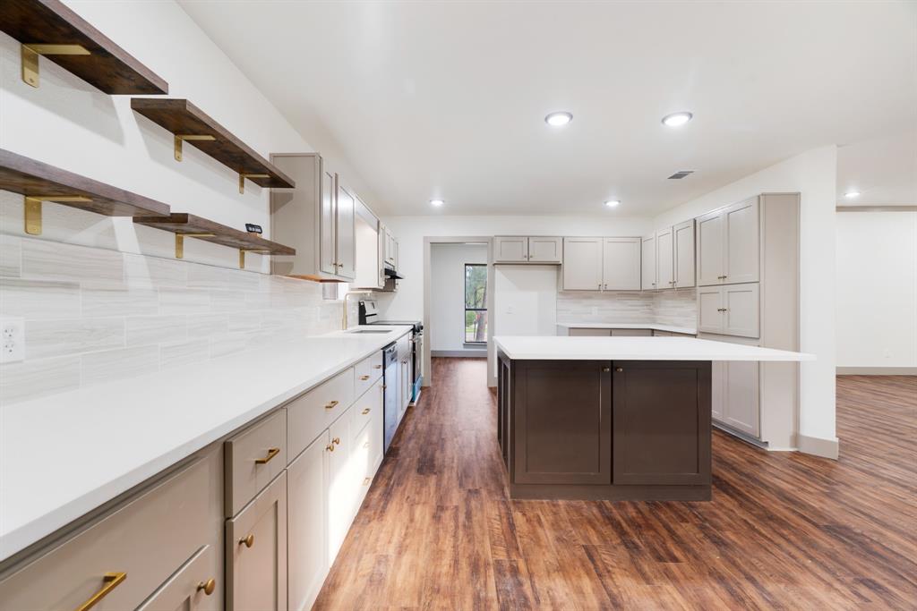 3820 Lakeshore Drive - Photo 10