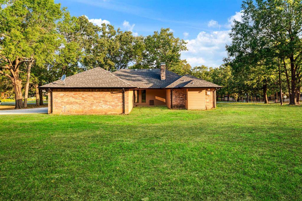 3820 Lakeshore Drive - Photo 22