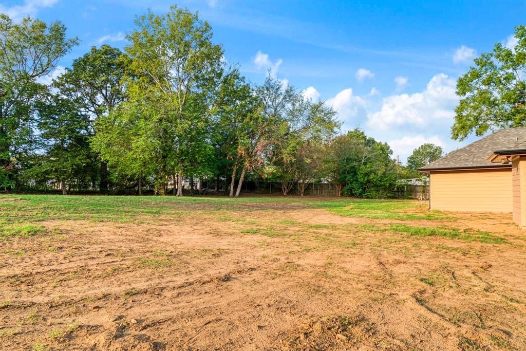 3820 Lakeshore Drive - Photo 23