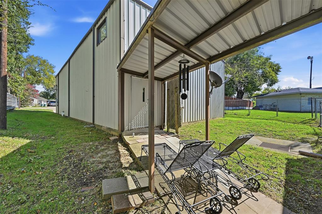 1518 S Austin Street - Photo 38