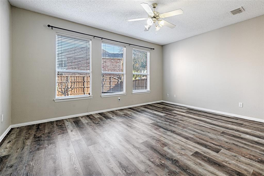 838 Dalmalley Lane - Photo 8