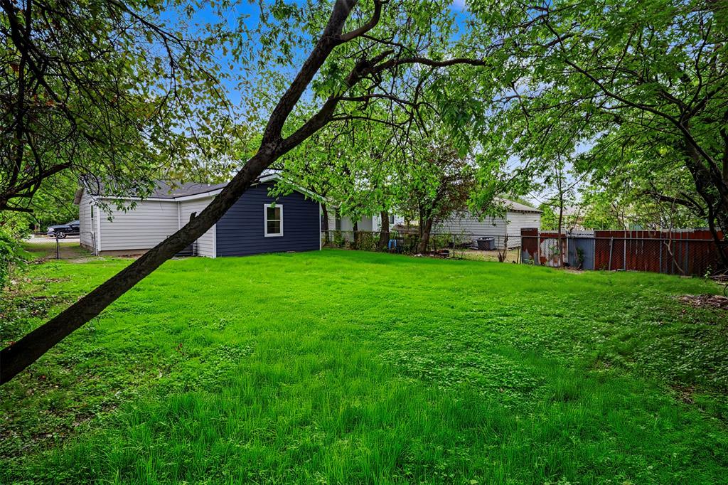 3805 Burton - Photo 11