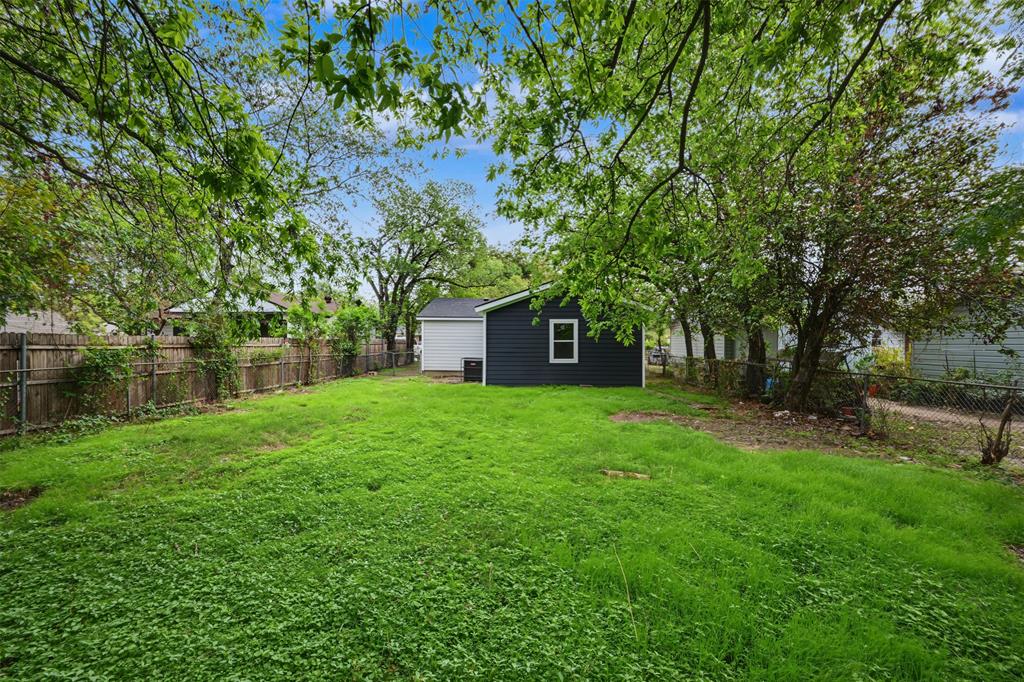 3805 Burton - Photo 5