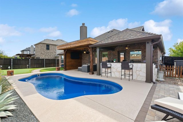 221 Lariat Trail