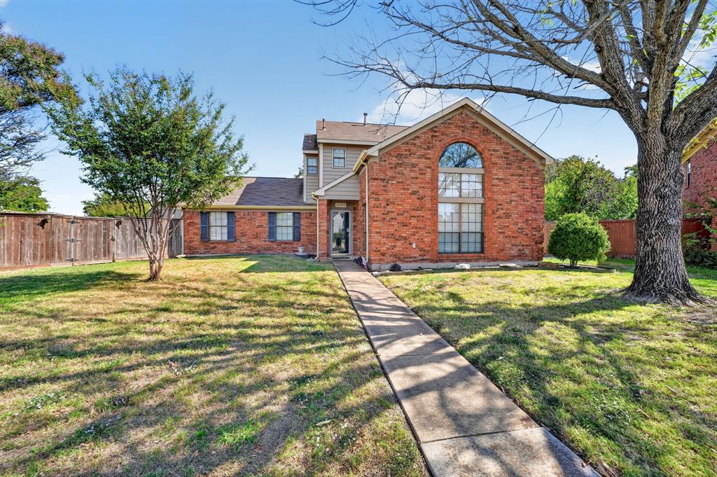 4009 Tradewind Circle - Photo 1