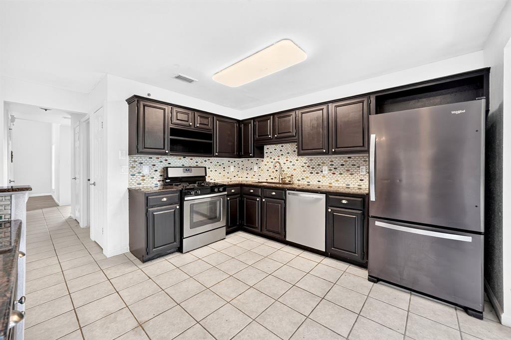 4009 Tradewind Circle - Photo 9