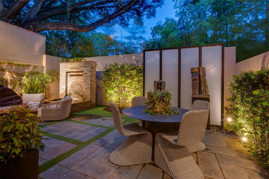 4648 Christopher Place - Photo 32