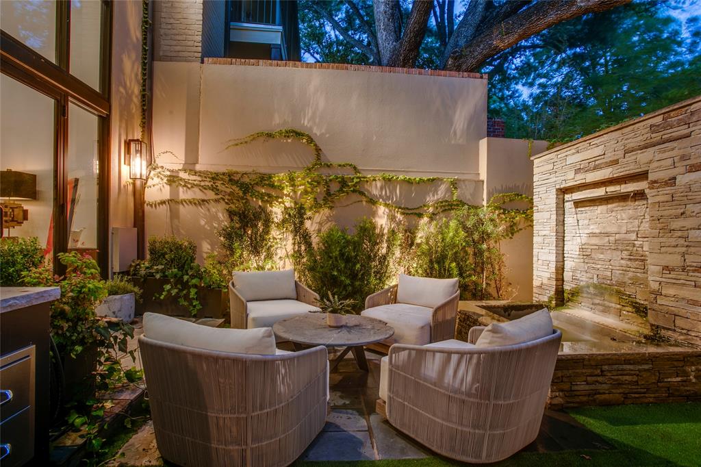 4648 Christopher Place - Photo 33