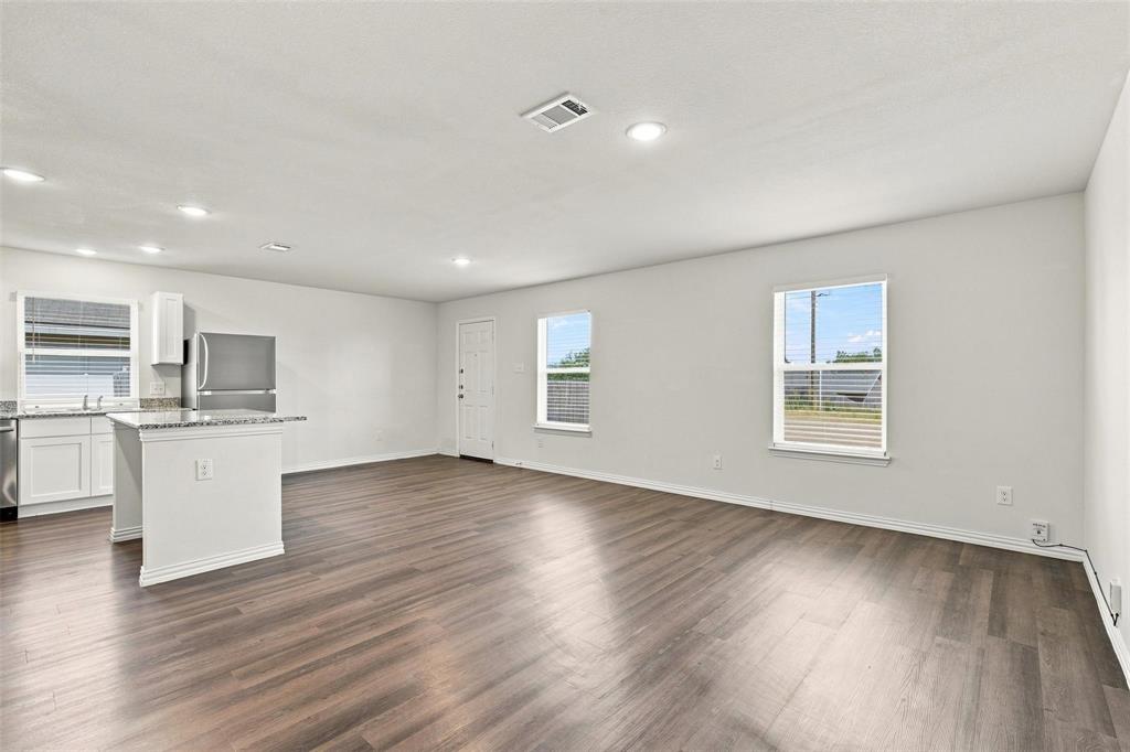 413 E Hull Street - Photo 8