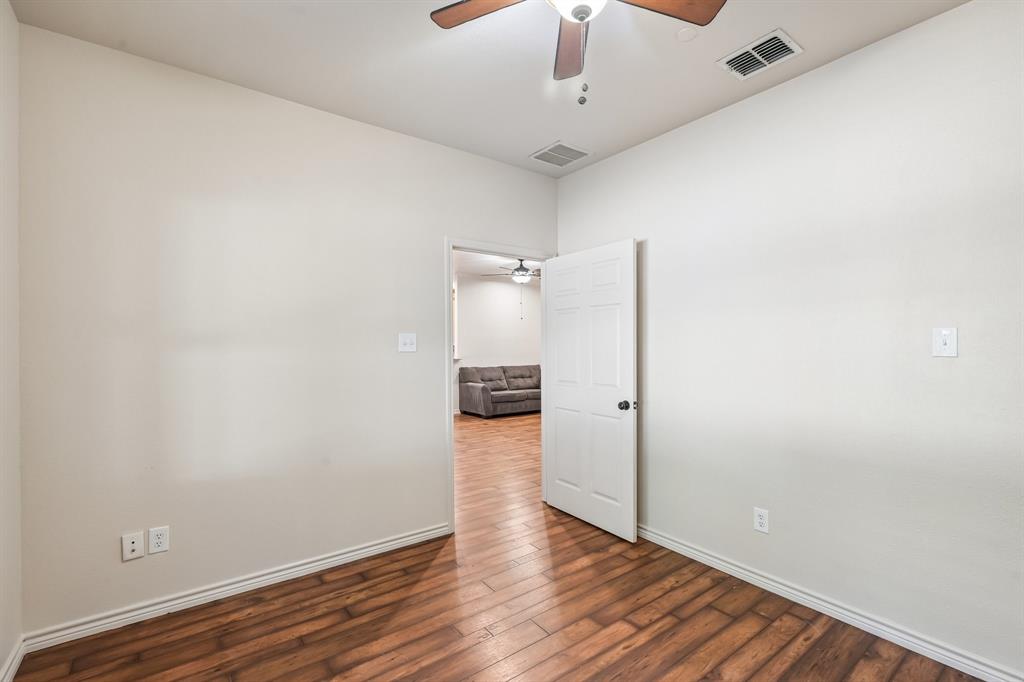 2617 Kirby Road - Photo 20