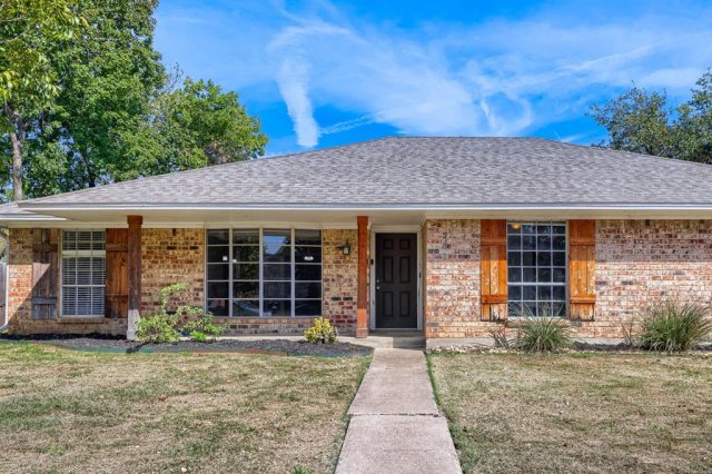 701 Knollridge Drive