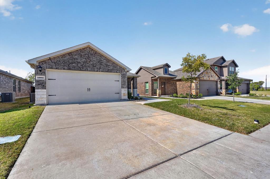 1904 Bailer Way - Photo 2