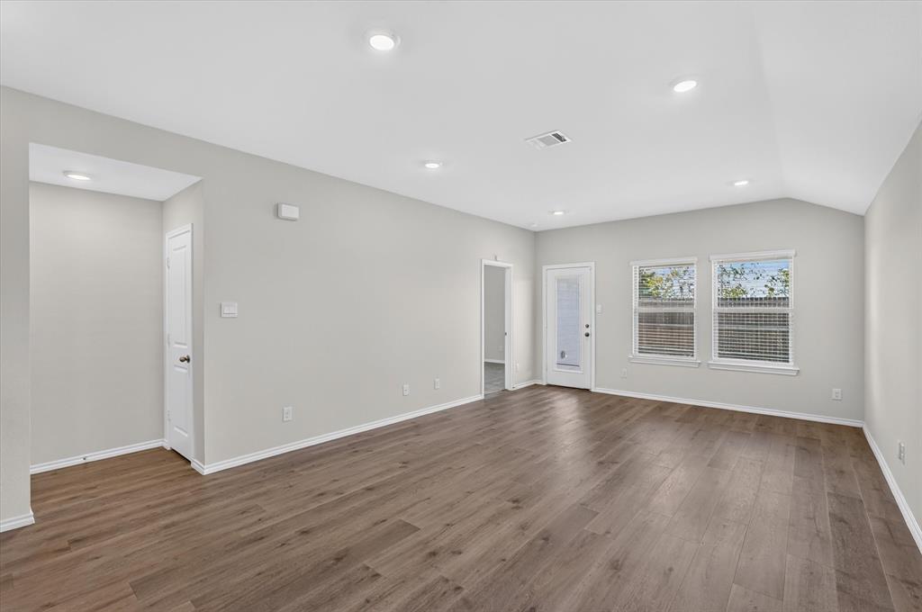 1904 Bailer Way - Photo 5